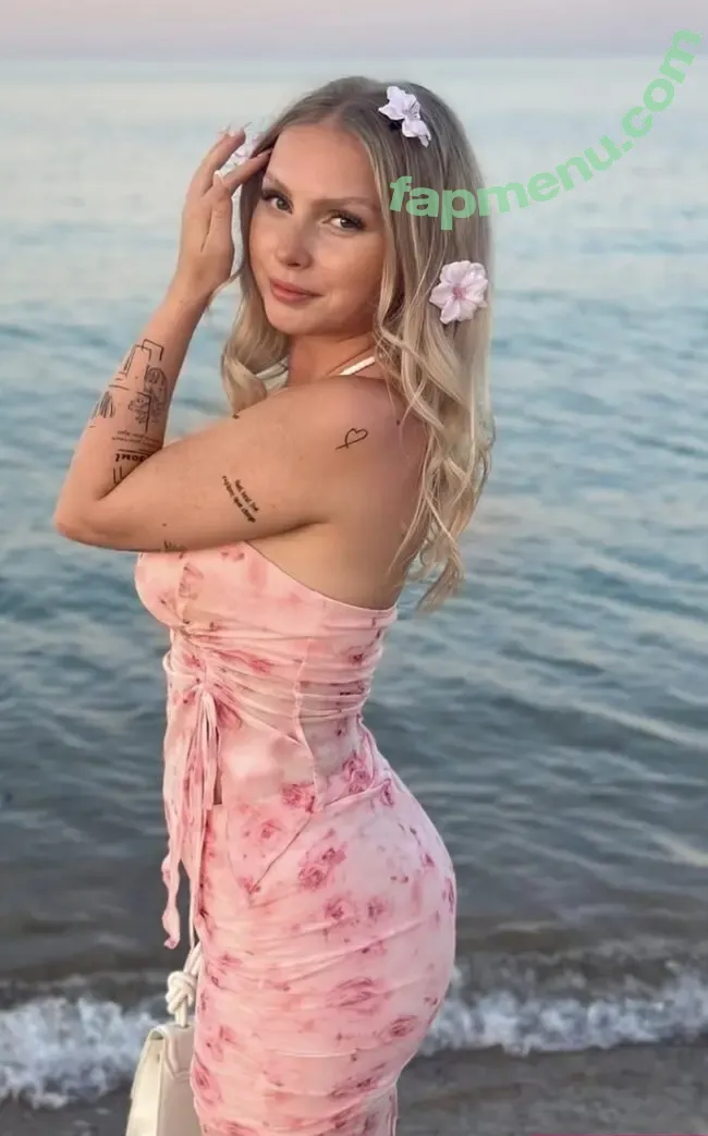 Hannahshzz nude photo #0006 (Hannahshzz)