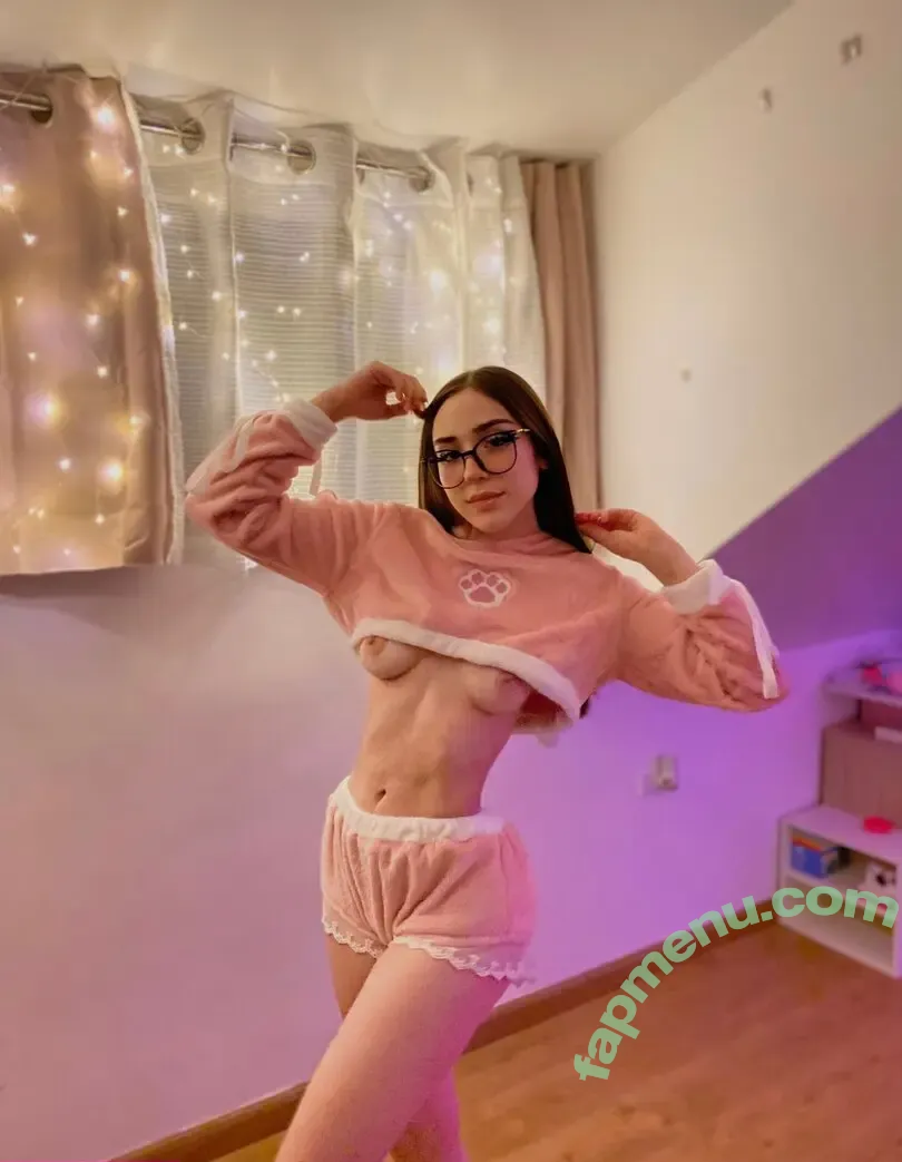 Hannapunzel nude photo #0001 (Hannapunzel)