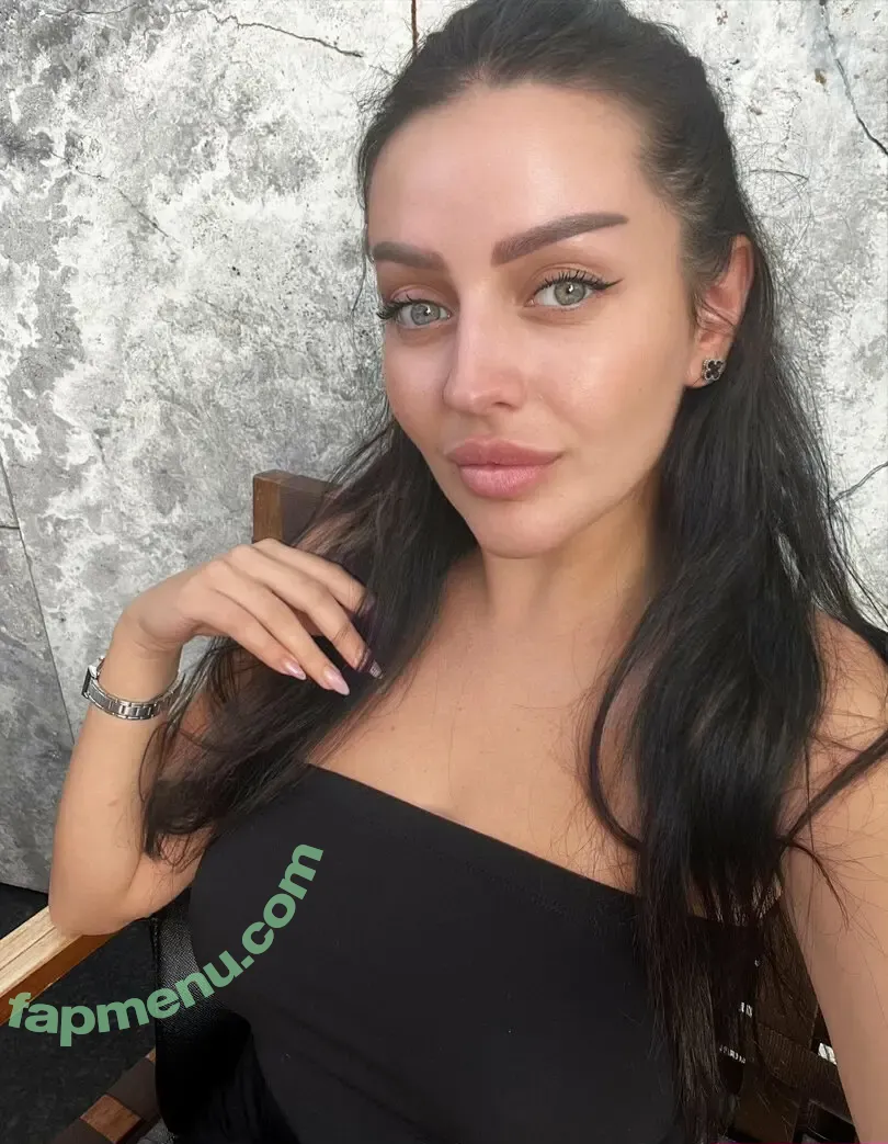 hannareynolds nude photo #0253 (hannahereynolds)