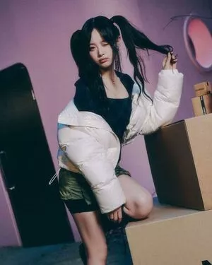 Hanni Pham / Hannijeans / newjeans_official nude photo #0012