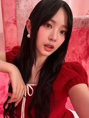 Hanni Pham / Hannijeans / newjeans_official nude photo #0036