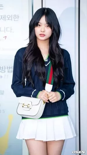 Hanni Pham / Hannijeans / newjeans_official nude photo #0047