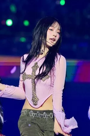 Hanni Pham / Hannijeans / newjeans_official nude photo #0058