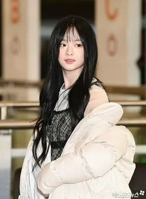 Hanni Pham / Hannijeans / newjeans_official nude photo #0060