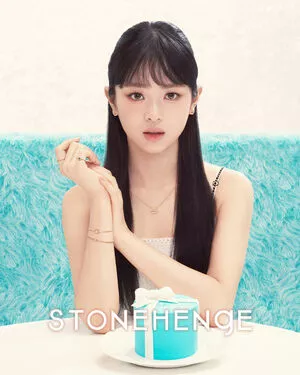Hanni Pham / Hannijeans / newjeans_official nude photo #0077