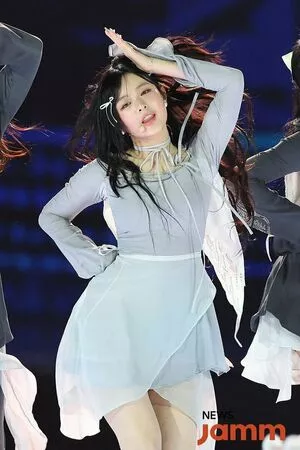 Hanni Pham / Hannijeans / newjeans_official nude photo #0093