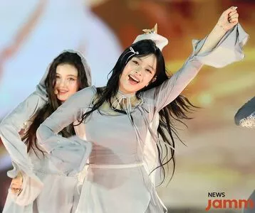 Hanni Pham / Hannijeans / newjeans_official nude photo #0095