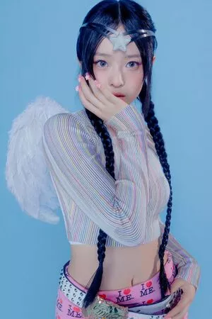 Hanni Pham / Hannijeans / newjeans_official nude photo #0097