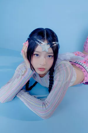 Hanni Pham / Hannijeans / newjeans_official nude photo #0098