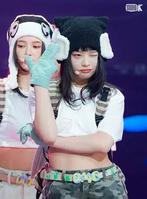 Hanni Pham / Hannijeans / newjeans_official nude photo #0104