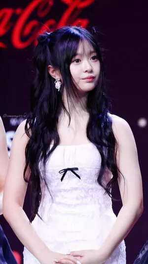 Hanni Pham / Hannijeans / newjeans_official nude photo #0109