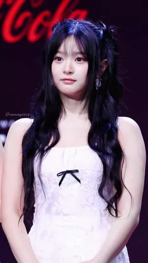 Hanni Pham / Hannijeans / newjeans_official nude photo #0124