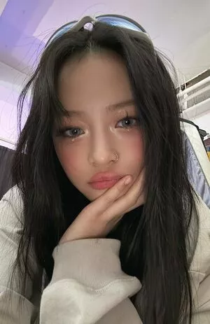 Hanni Pham / Hannijeans / newjeans_official nude photo #0186