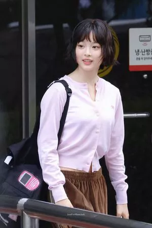 Hanni Pham / Hannijeans / newjeans_official nude photo #0194