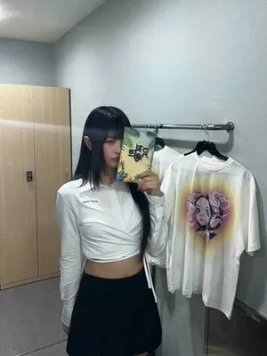 Hanni Pham / Hannijeans / newjeans_official nude photo #0198