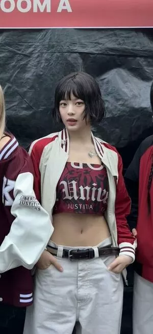 Hanni Pham / Hannijeans / newjeans_official nude photo #0209