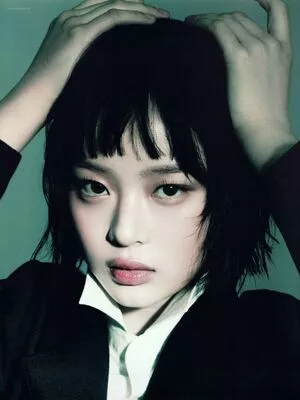Hanni Pham / Hannijeans / newjeans_official nude photo #0228
