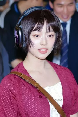 Hanni Pham / Hannijeans / newjeans_official nude photo #0235