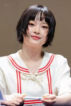 Hanni Pham / Hannijeans / newjeans_official nude photo #0256