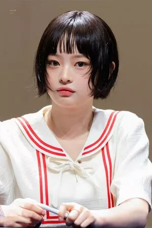 Hanni Pham / Hannijeans / newjeans_official nude photo #0257