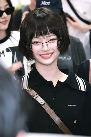 Hanni Pham / Hannijeans / newjeans_official nude photo #0260