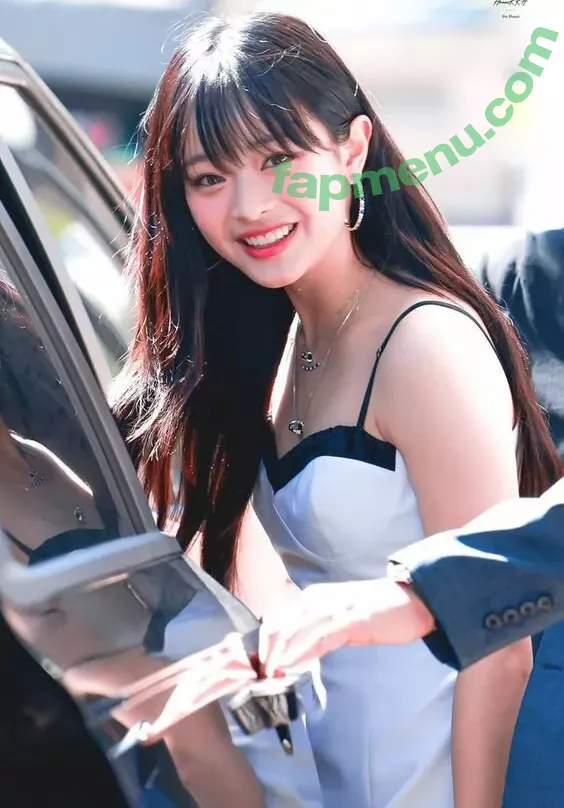 Hanni Pham nude photo #0001 (Hannijeans / newjeans_official)