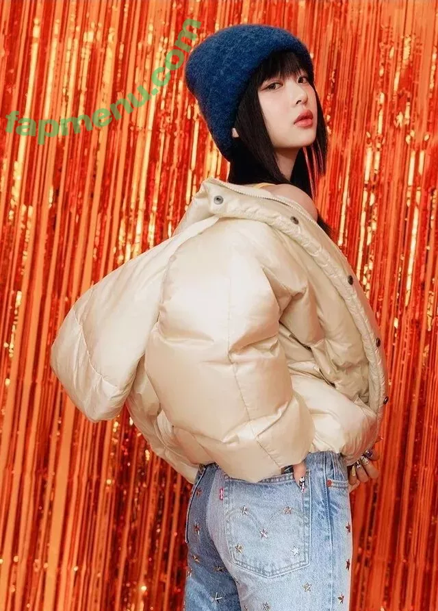 Hanni Pham nude photo #0023 (Hannijeans / newjeans_official)