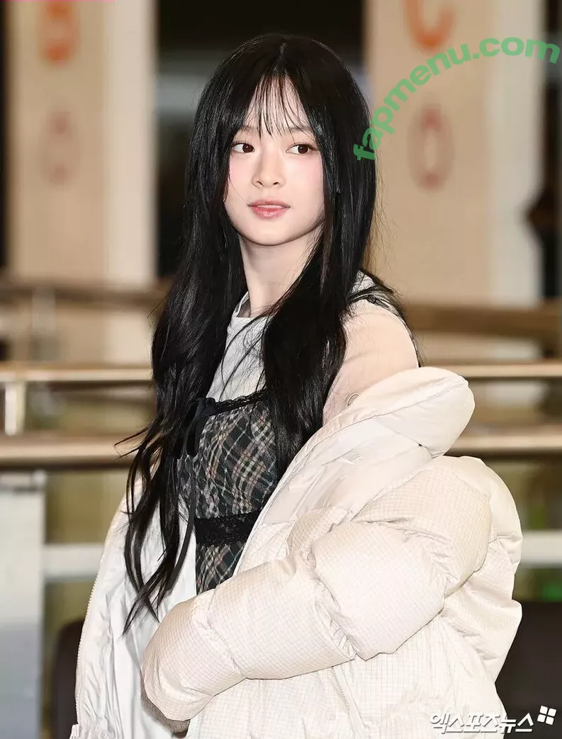 Hanni Pham nude photo #0060 (Hannijeans / newjeans_official)