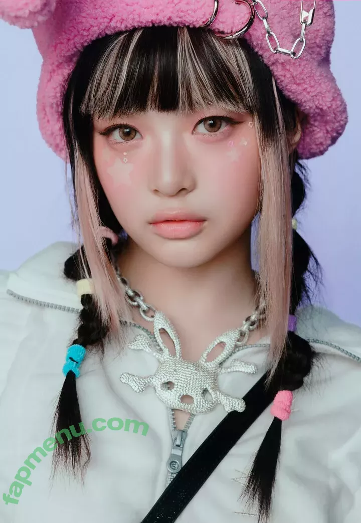 Hanni Pham nude photo #0076 (Hannijeans / newjeans_official)