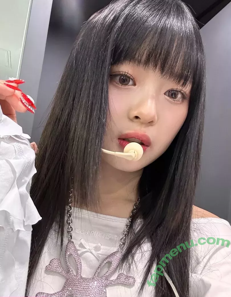 Hanni Pham nude photo #0081 (Hannijeans / newjeans_official)