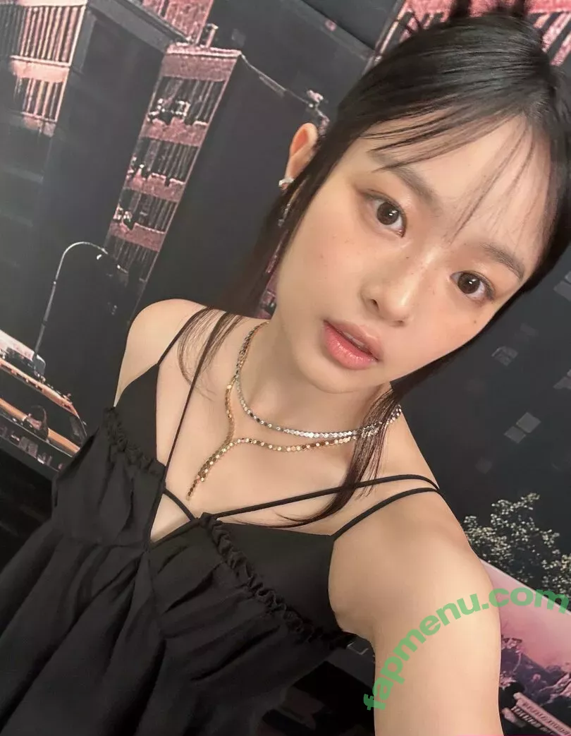 Hanni Pham nude photo #0085 (Hannijeans / newjeans_official)