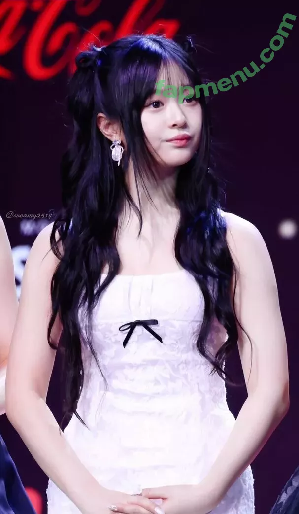 Hanni Pham nude photo #0109 (Hannijeans / newjeans_official)