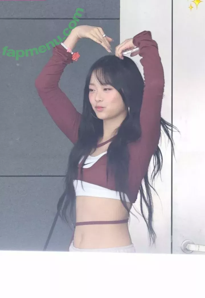 Hanni Pham nude photo #0134 (Hannijeans / newjeans_official)