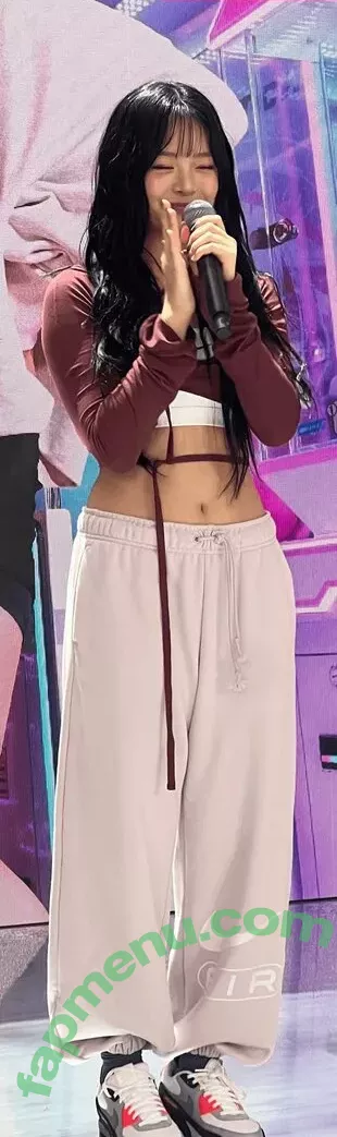 Hanni Pham nude photo #0138 (Hannijeans / newjeans_official)