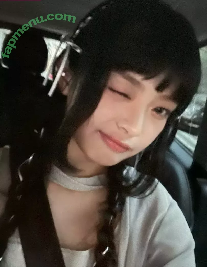 Hanni Pham nude photo #0146 (Hannijeans / newjeans_official)