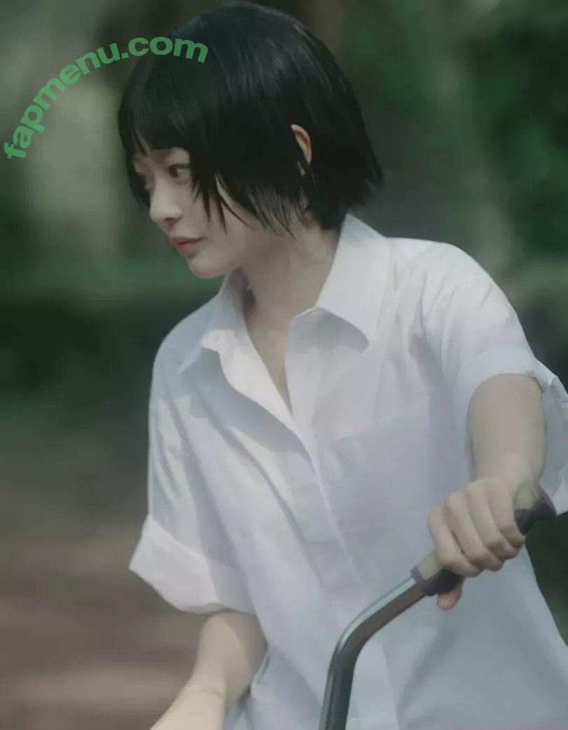 Hanni Pham nude photo #0151 (Hannijeans / newjeans_official)