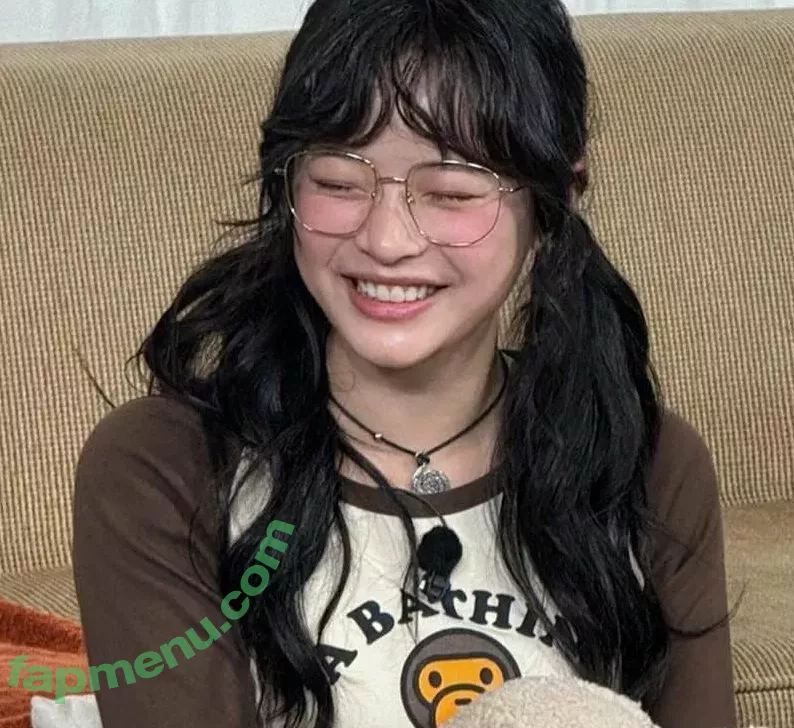 Hanni Pham nude photo #0181 (Hannijeans / newjeans_official)