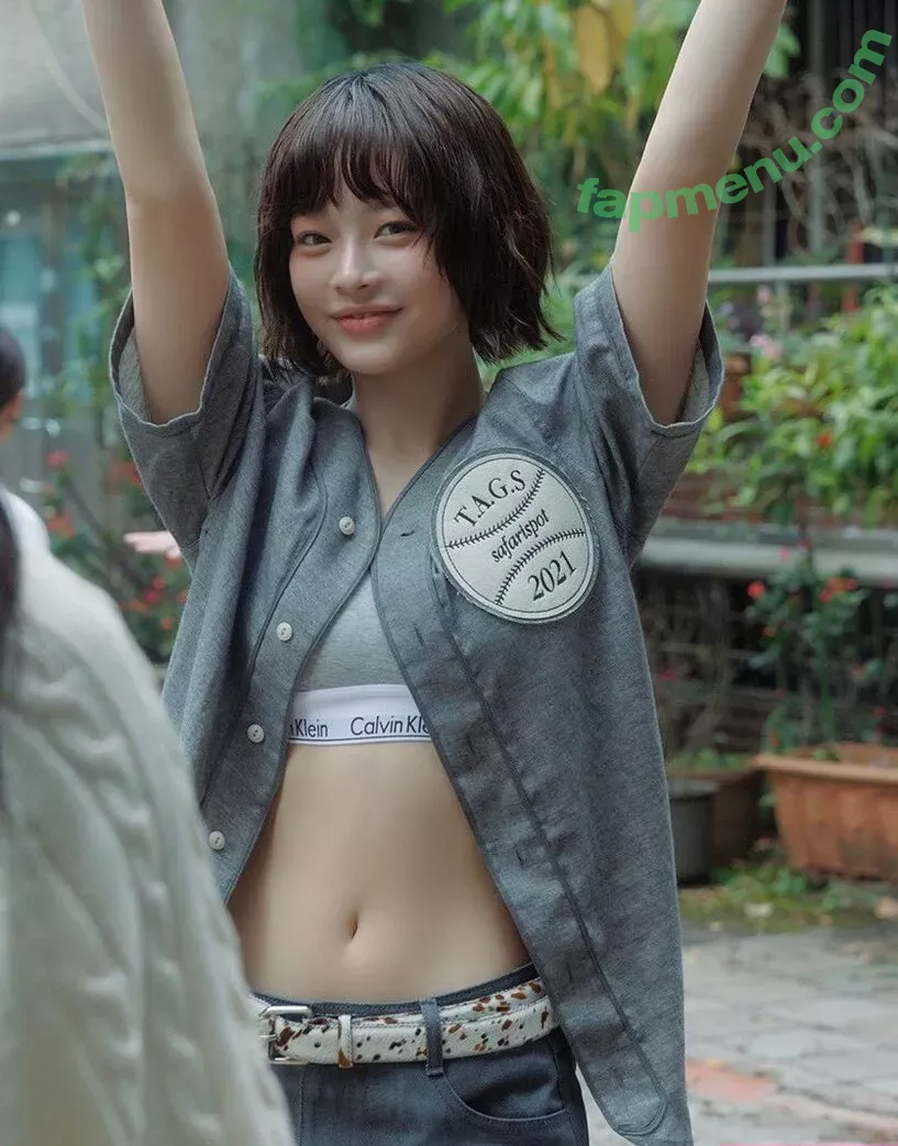 Hanni Pham nude photo #0184 (Hannijeans / newjeans_official)