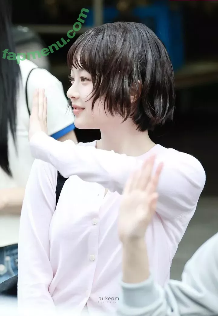 Hanni Pham nude photo #0192 (Hannijeans / newjeans_official)