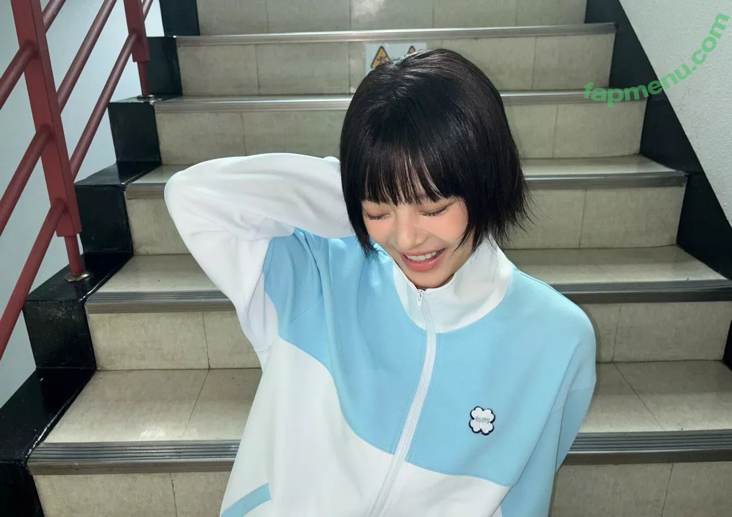 Hanni Pham nude photo #0202 (Hannijeans / newjeans_official)