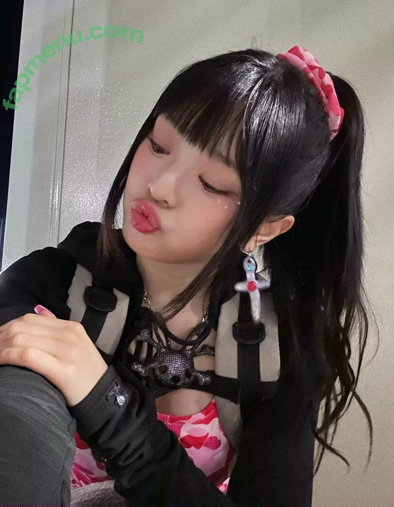 Hanni Pham nude photo #0233 (Hannijeans / newjeans_official)