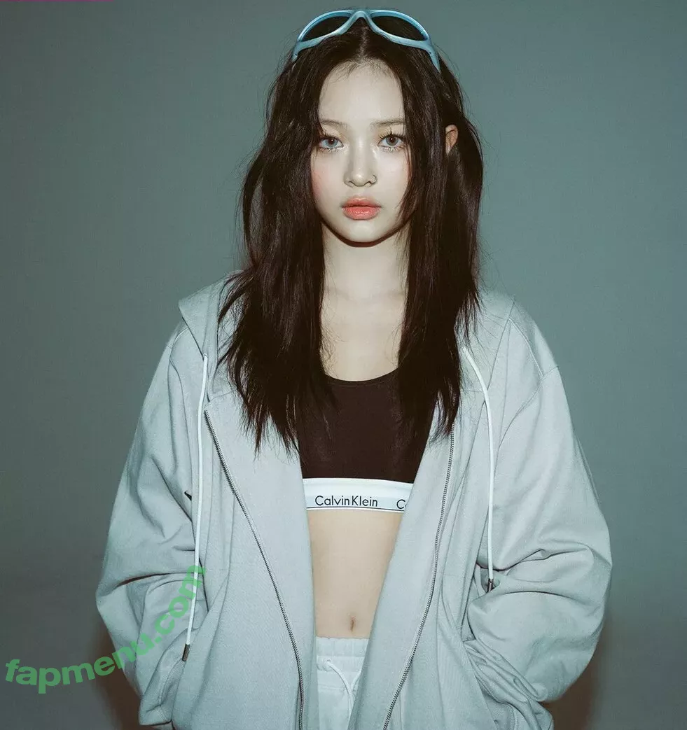 Hanni Pham nude photo #0240 (Hannijeans / newjeans_official)