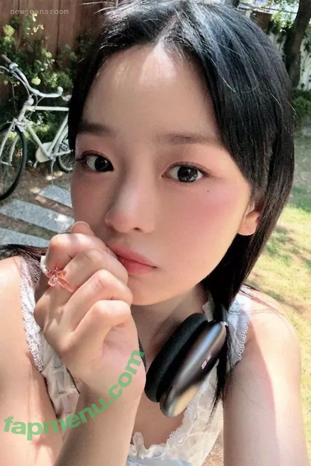 Hanni Pham nude photo #0242 (Hannijeans / newjeans_official)