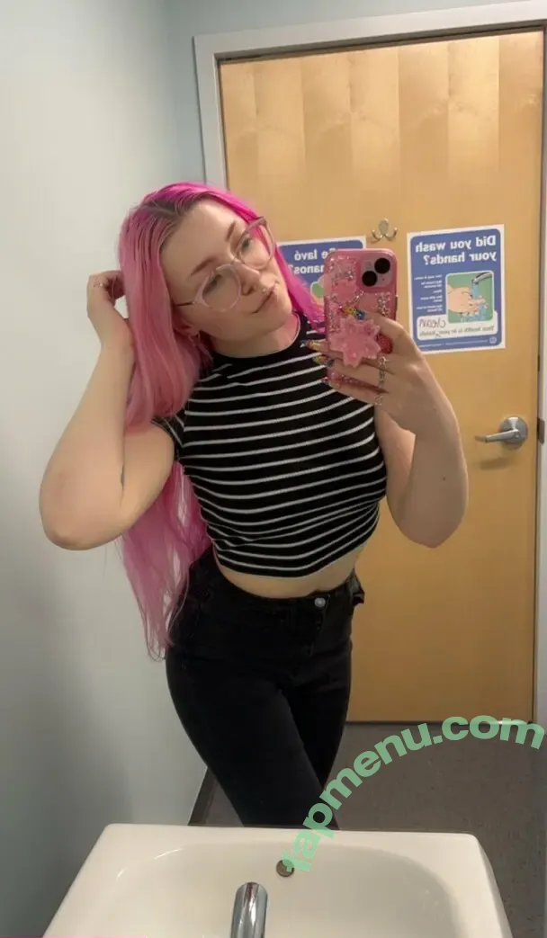 hannibanani nude photo #0019 (hannibananicosplay)