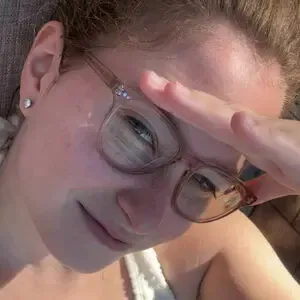Hanniewannnie / Hannah Aronson nude photo #0005