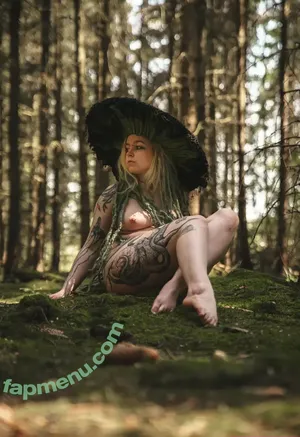  nude photo #0004