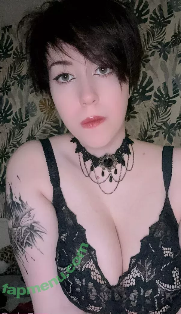 hardgoreprincess nude photo #0081 (Gore Princess / RoboXIsLoX / kalynrharper)