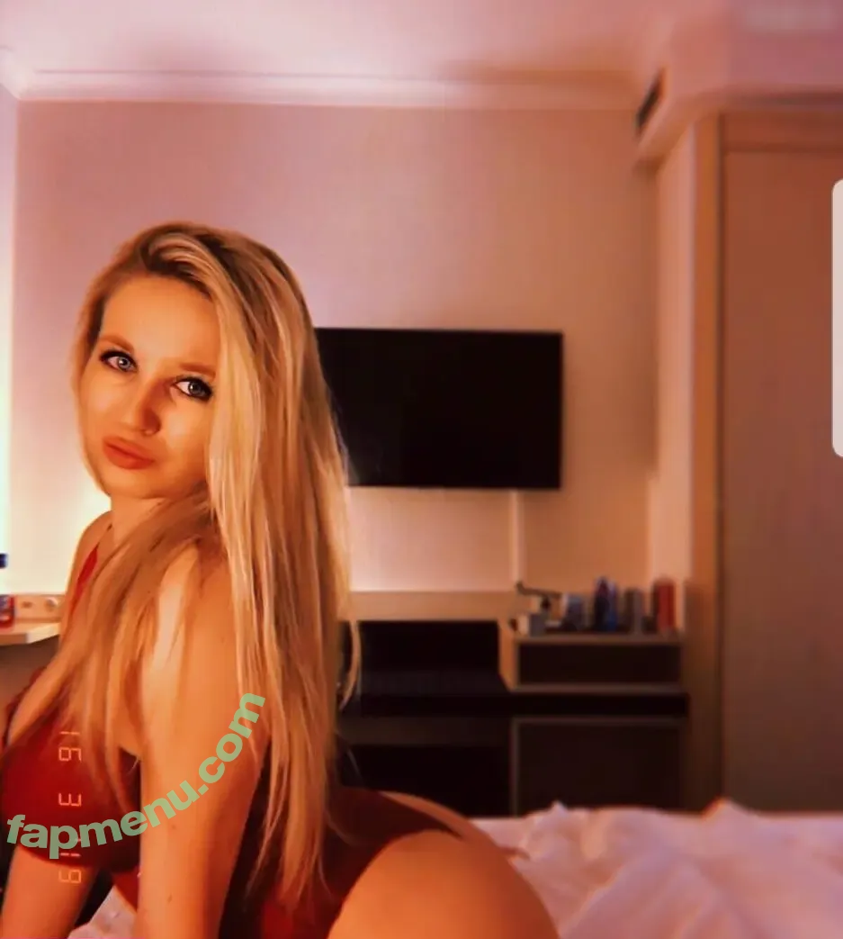 Hardstyleprincess nude photo #0029 (Hardstyleprincess)