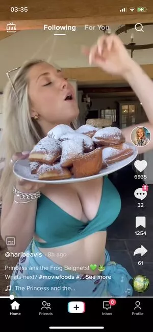 Hari Beavis / thebigtittiecommittee nude photo #0012