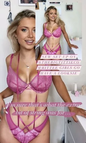 Hari Beavis / thebigtittiecommittee nude photo #0016